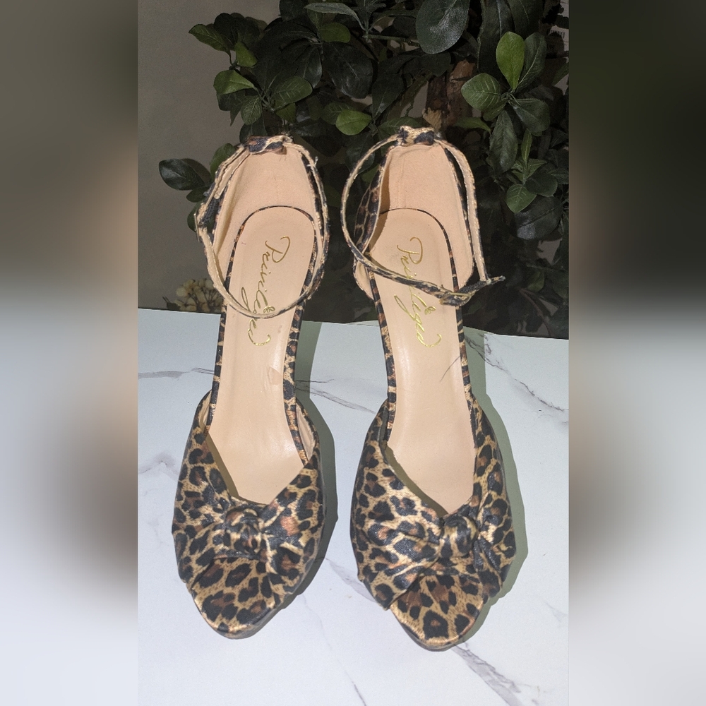 💥FINAL💥Leopard Print Women's Heels
